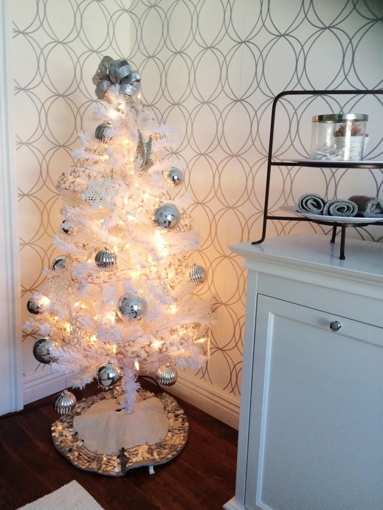 Styling Harvard 2015 Christmas tour bathroom tree 